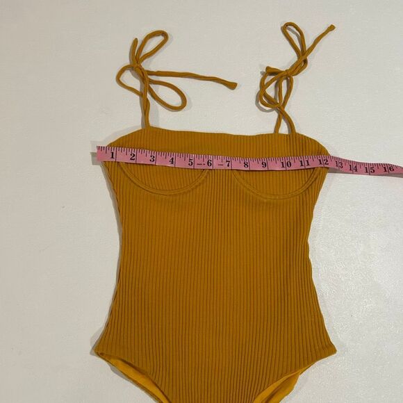 Princess Polly Mustard Ribbed Bodysuit Size 0 US / AU 4 - Picture 4 of 6